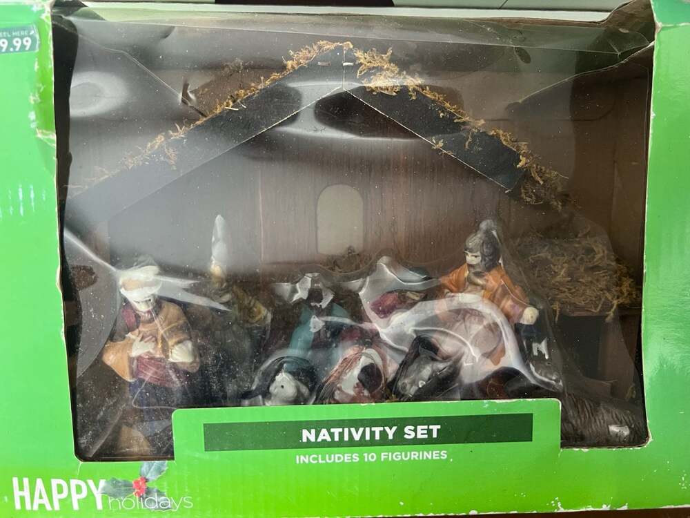 Porcelain Nativity Scene 13 Piece Home Accents Christmas Stable Manger